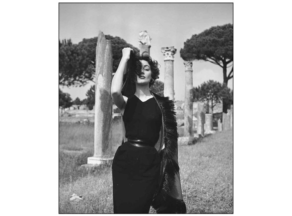 Ivy Nicholson, Ostia