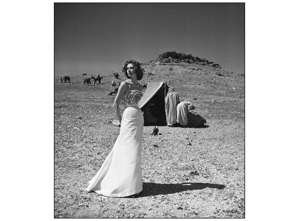 Suzy Parker in the Berber camp